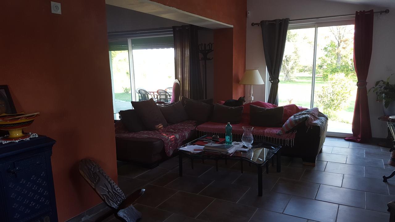 Hotel Aux Oliviers Homps  Esterno foto